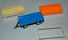 Permot H0 Skoda - Lastanhänger mit Planen und Lattenaufsatz DDR Spielzeug