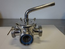 Massiver Drei - Wege - Hahn DN