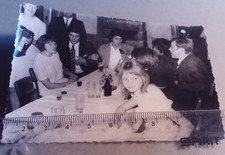 Altes Foto Famlienfeier Musik