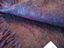 Exclusive Mohairdecke in dunklem weinrot und schwarz