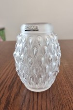 Wunderschöne Tropfen-Vase von Lalique, Paris. Glas. 13 cm hoch, Top-Zustand