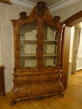 hochwertige Vitrine Massivholz