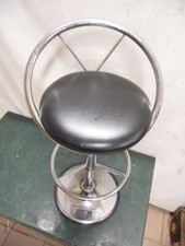 7215.    gebr. Hocker Barhocker Bauhaus Hocker Fußgestell  Chrom