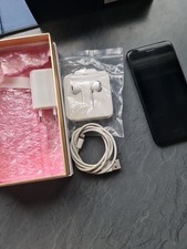 Apple iPhone SE (2020) 2nd Gen. 128GB - Black Dual-SIM, 4G WWAN ohne SIM-Lock