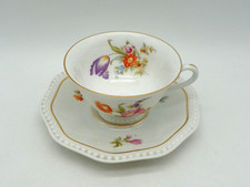 Kaffeetasse mit Untertasse von