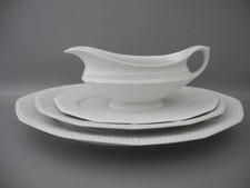 Hutschenreuther 2 Servierplatten Sauciere Walküre Perlrand weiß Soßengießer