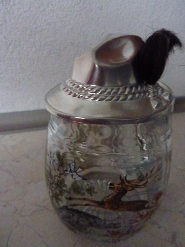 Bierkrug mit zinndeckel - (glas),
