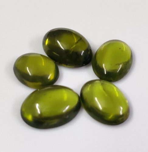 Natürlicher peridot cabochon - peridot,