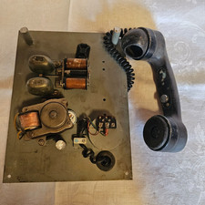 altes militärisches Feldtelefon MachineKamer