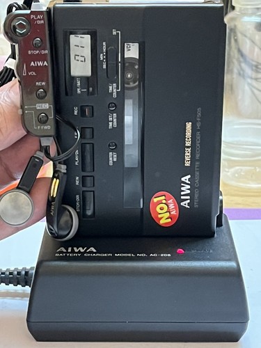 Aiwa cassette player - 🟡aiwa,