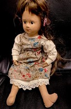 Stoffpuppe Handarbeit Waldorf Art lange dunkle Haare