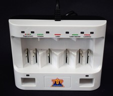 Universal Akku Ladegerät weiss