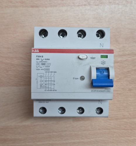Abb f204b 25a 03a - f204b, 0,03a