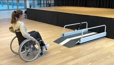 LIFTBOY 1 ( Hebebühne für Behinderungen )