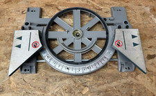 Montagesockel usw. für Kapp- u. Gehrungssäge BOSCH Professional GCM 8 SJL