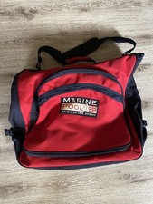 Marine Pool Kleidertasche
