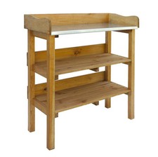 Gartentisch aus Holz