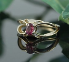 Solitär Rubin Ring in 585er / 14 Karat Gelb Gold Wert 560 € XXYY