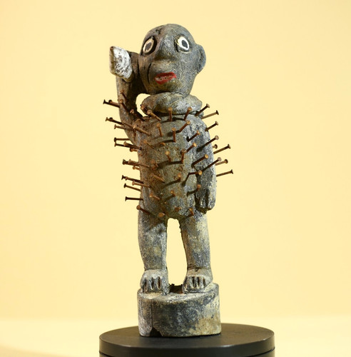 Afrikanischer stamm holzfigur - stamm,