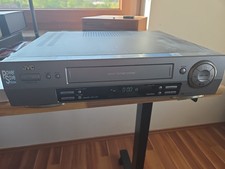 JVC VHS Video Recorder J700E