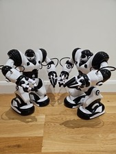 2 Stück Wow Wee Robosapien