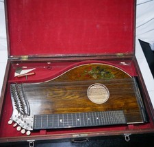 Antike Zither mit Kasten zum
