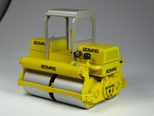 (KI-03-26) schwerer Brocken: Conrad BOMAG BW 200 Walze in 1:24