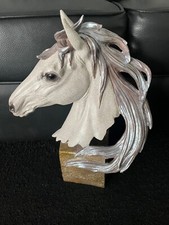 Deko Pferd Skulptur Figur Polyresin Dekofigur gebraucht