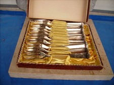 OKA Pyramide 12 Kuchen Torten