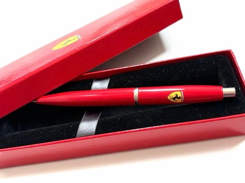 Schöner ferrari - schöner,