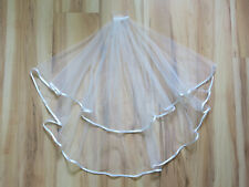 schöner Brautschleier ivory Hochzeit mit Satinkante und Kämmchen 