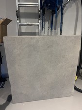 Stylischer Loungetisch für den Aussenbereich - Grau/Beton (83x83x22cm)