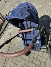 Kinderwagen mit Maxi- Cosi.     0-4 Jahre.              Zustand:Sehr Gut