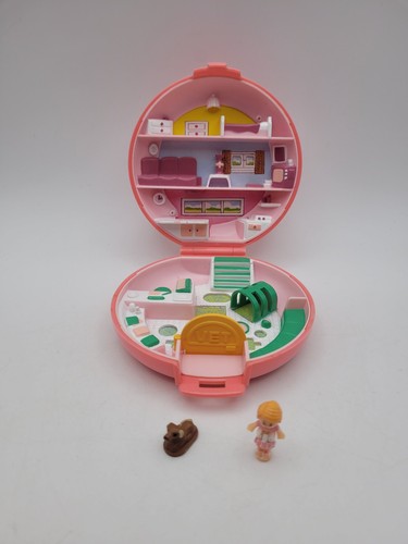 1989 polly pocket button - pocket,, button's