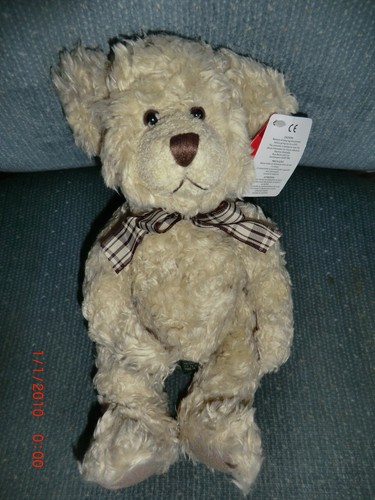 Teddy russ berrie - -,