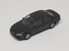 Opel Omega Limousine schwarz von Herpa Modellauto (10A)