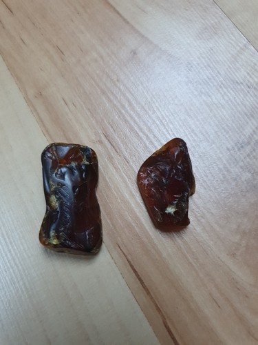 Stück natur bernstein - ,