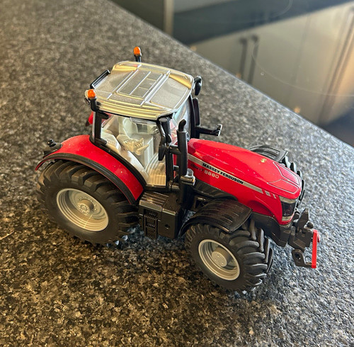 Britains massey ferguson - massey,