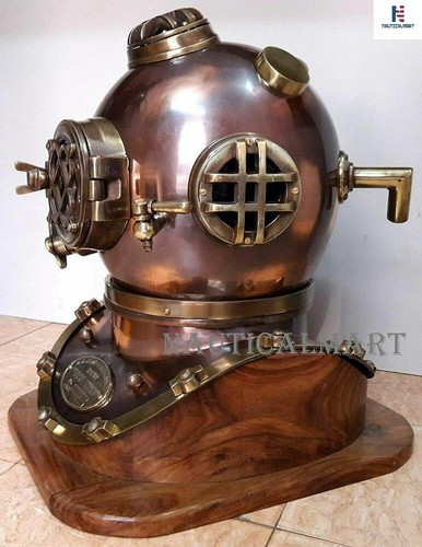 Taucherhelm aus massivem - , stahl