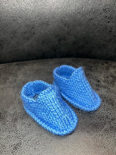 Selbstgestrickte babyschuhe - selbstgestrickte,