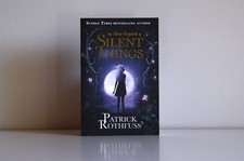 The Slow Regard of Silent Things – Patrick Rothfuss | Taschenbuch | neuwertig