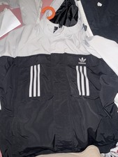 Adidas Wind Jacke Größe S