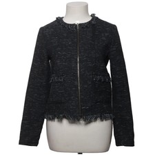 Cupcakes and Cashmere, Jacke