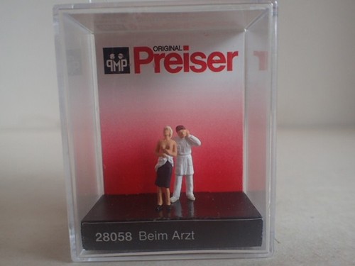Preiser beim arzt untersuchung - preiser,