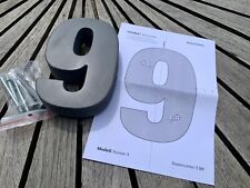 Hochwertige Hausnummer 6 bzw. 9 Extra“ Beton  red dot design award ausgezeichnet