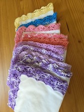 Taschentücher,  umhäkelt