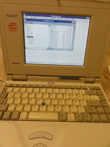 Toshiba t2400ct retro laptop - toshiba,