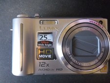 Panasonic LUMIX TZ7, 12-fach Zoom, silber