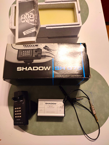 Shadow 075 - shadow,