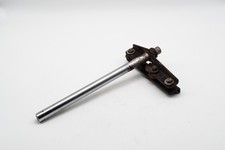 Schwingenlager für SIMSON SRA 50 SPATZ - MOTOR HALTER - RECHTS MIT ACHSE